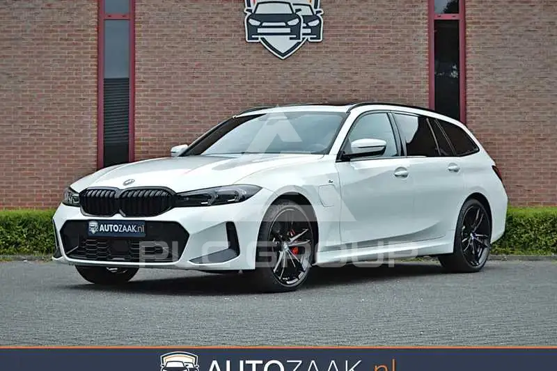 2024 BMW 330