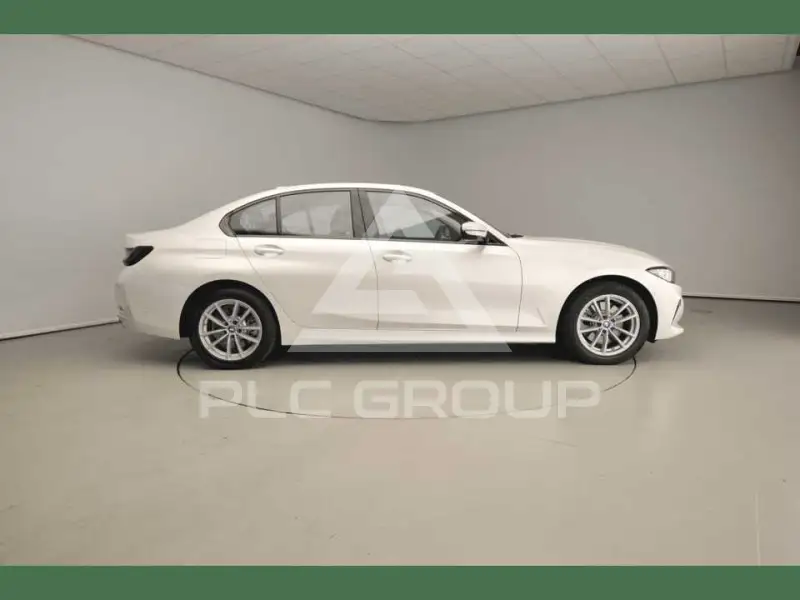 2024 BMW 330