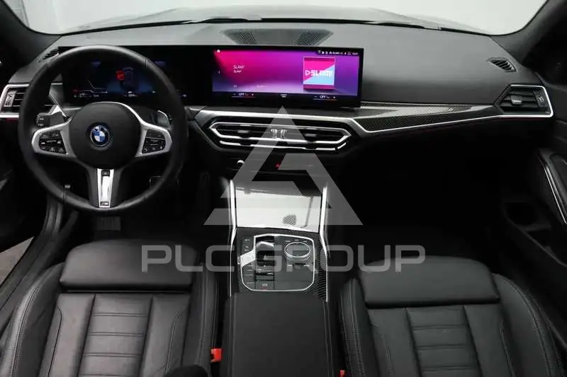 2024 BMW 330