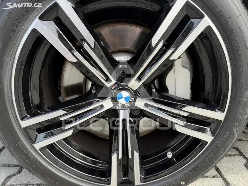 2024 BMW 330