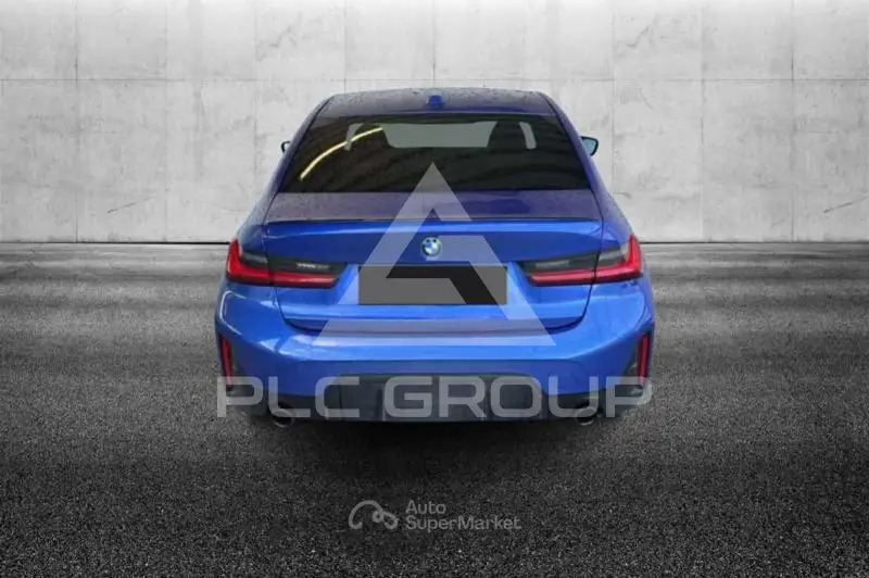 2024 BMW 330
