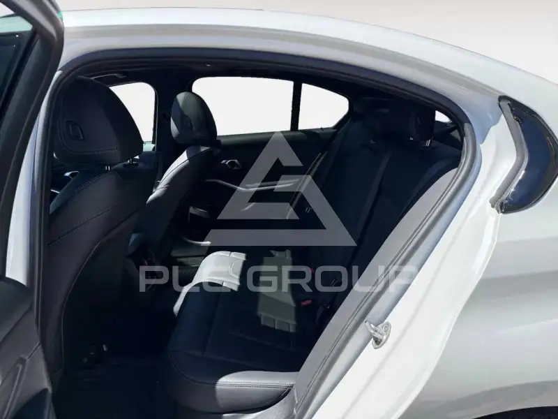 2024 BMW 330