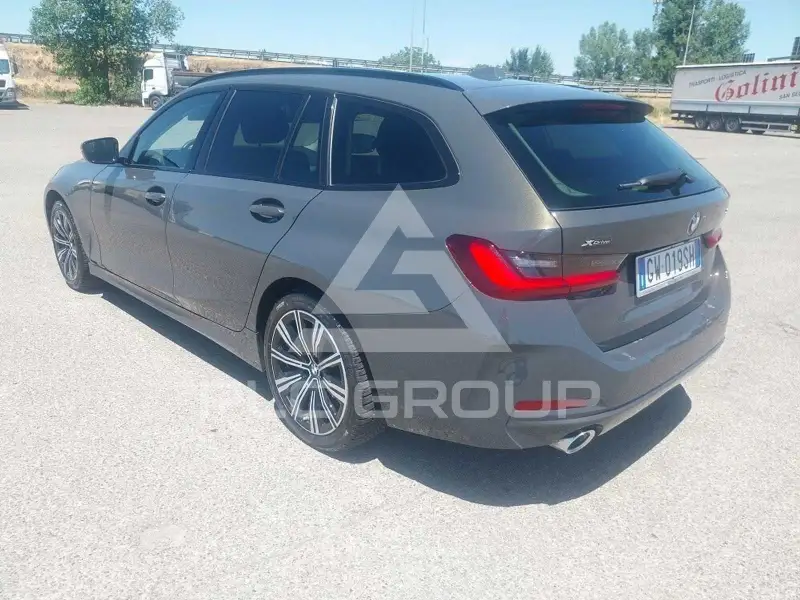 2024 BMW 330