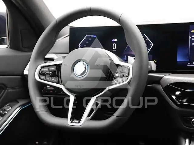 2024 BMW 330