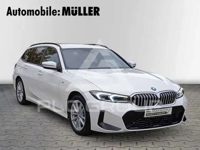 2024 BMW 330