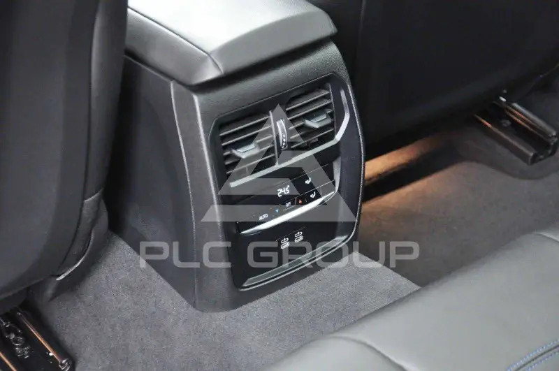 2024 BMW 330