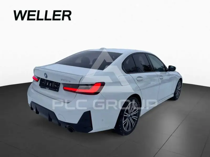 2024 BMW 330