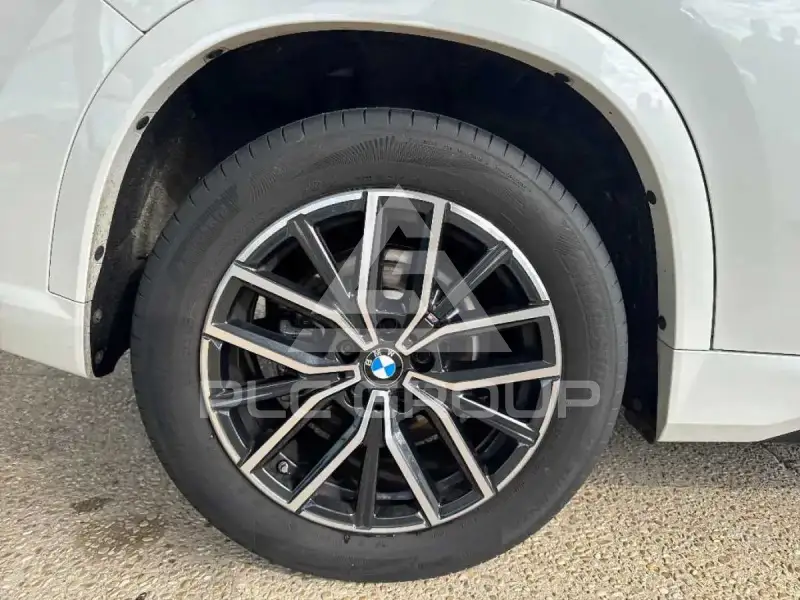 2024 BMW X1