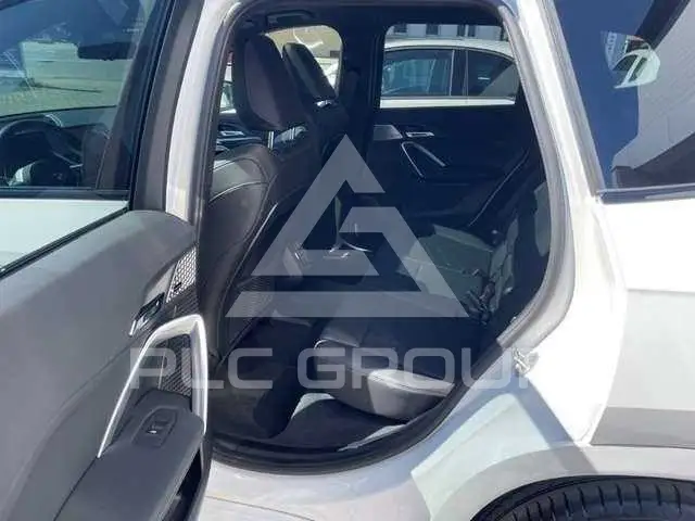 2024 BMW X1