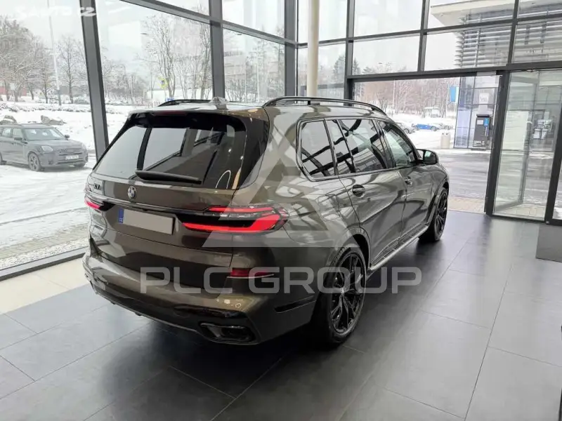 2024 BMW X7