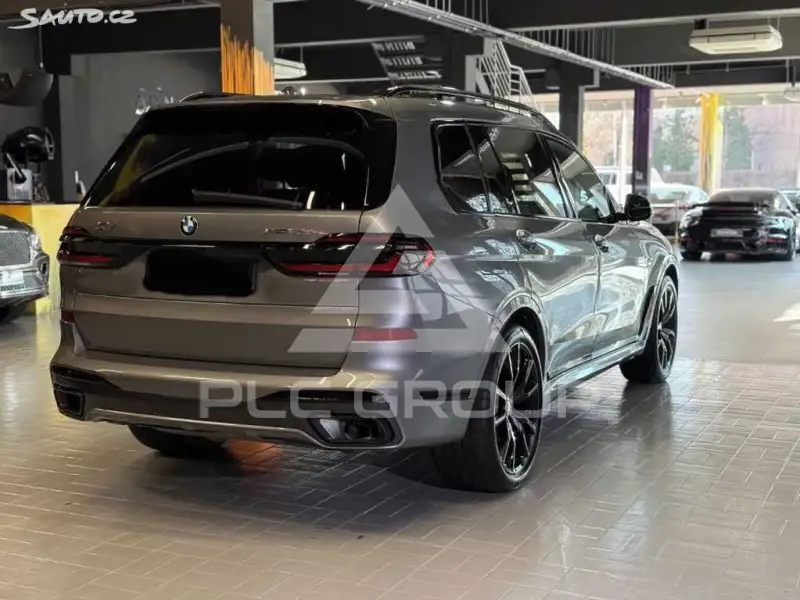 2024 BMW X7