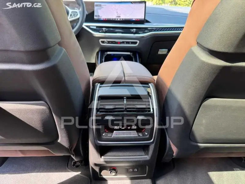 2024 BMW X7