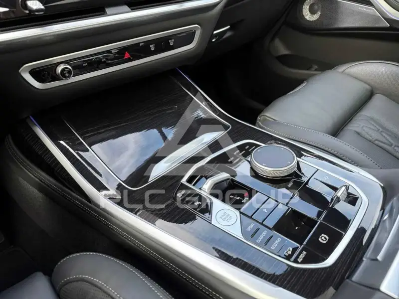 2024 BMW X7