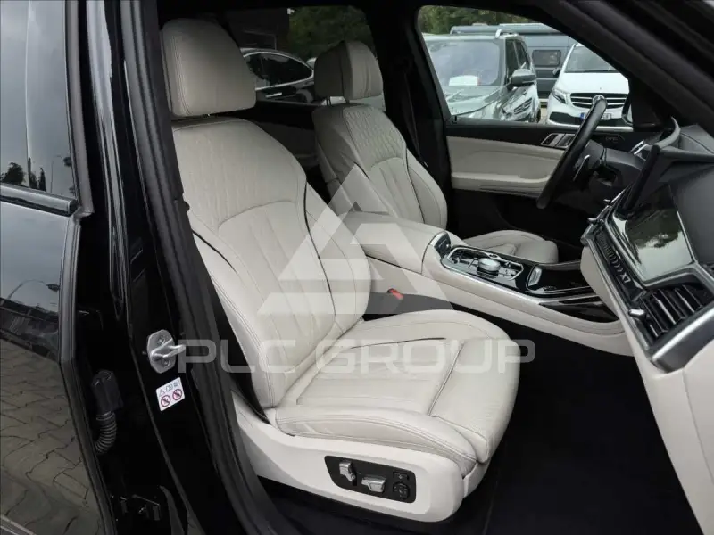 2024 BMW X7