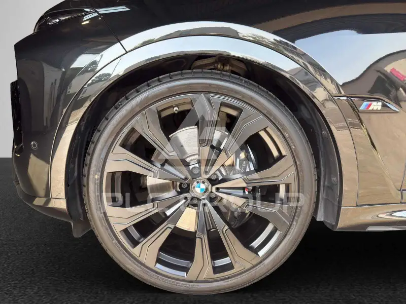 2024 BMW X7