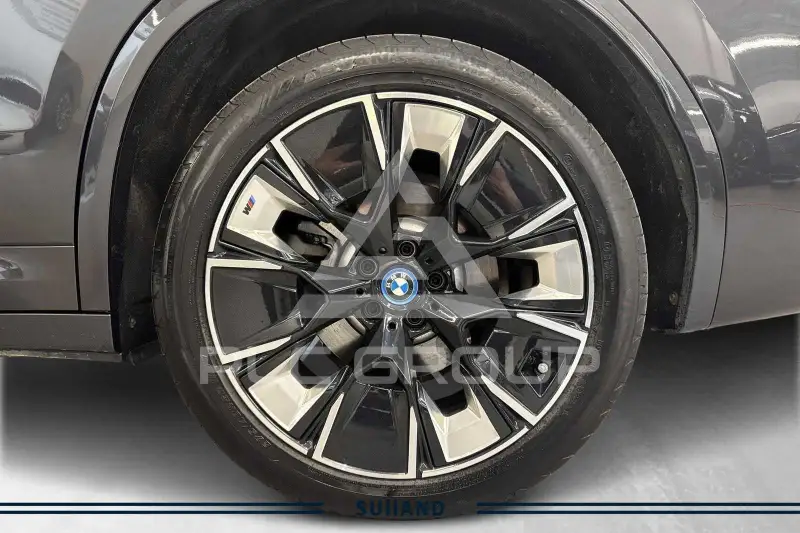 2024 BMW iX