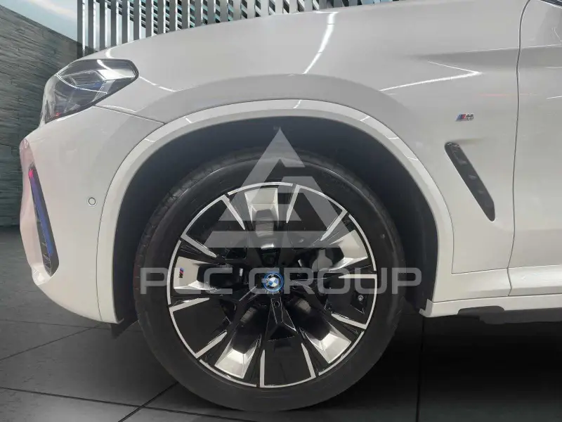 2024 BMW iX