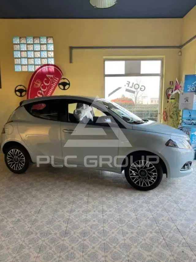 2024 Lancia YPSILON