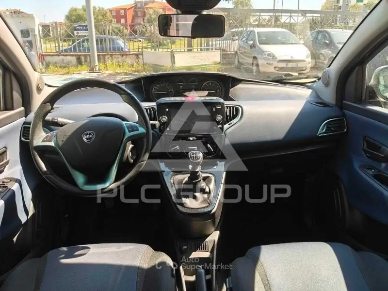 2024 Lancia YPSILON