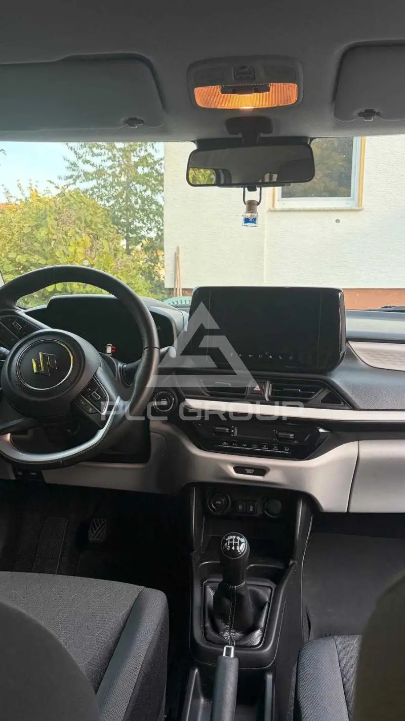 2024 Suzuki SWIFT