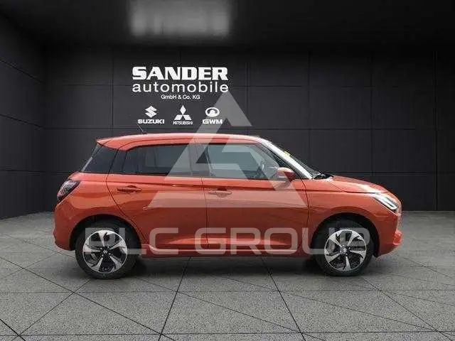 2024 Suzuki SWIFT