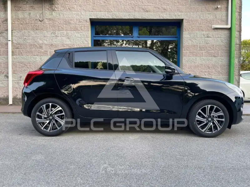 2024 Suzuki SWIFT