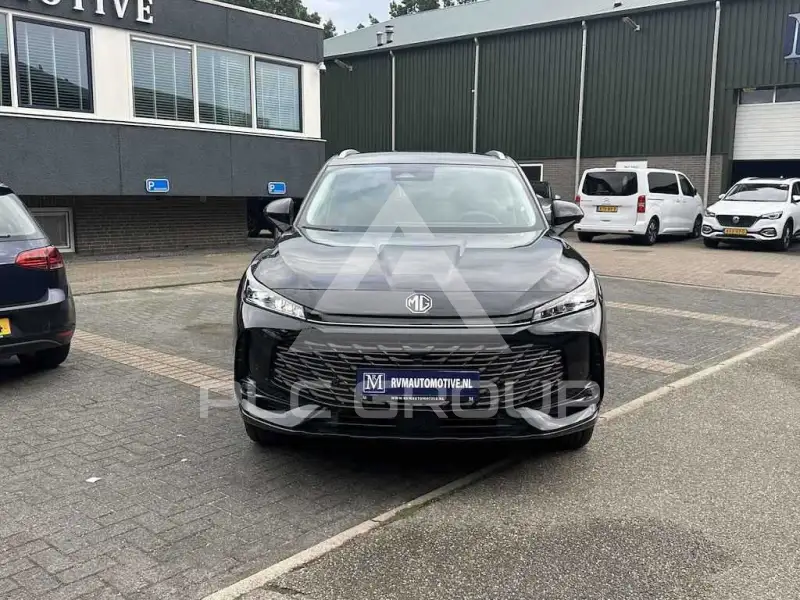 2024 MG HS