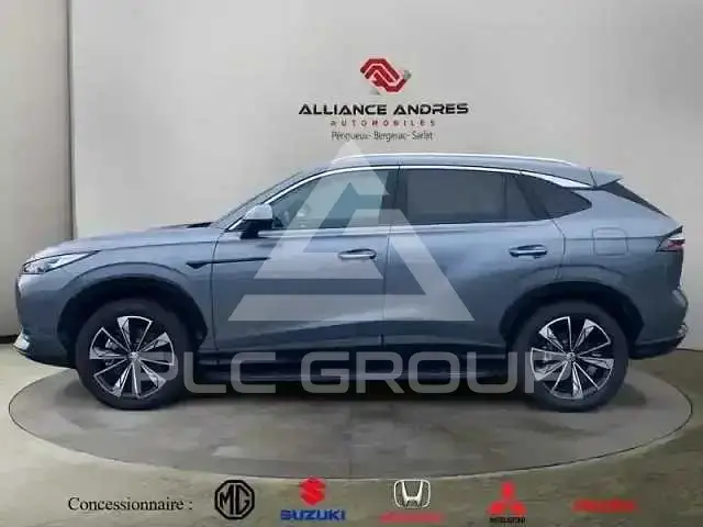 2024 MG HS