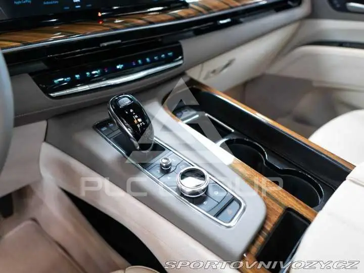 2024 Cadillac ESCALADE