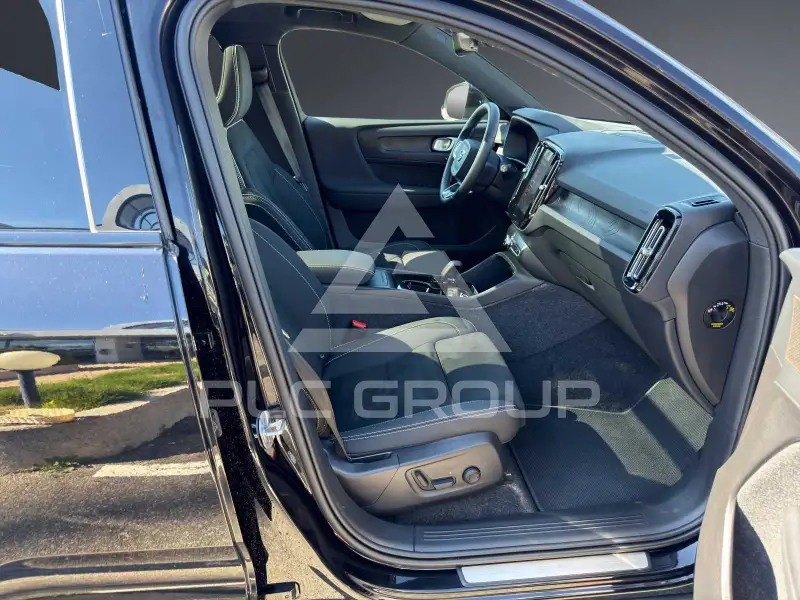 2024 Volvo EX 40