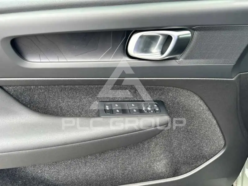 2024 Volvo EX 40