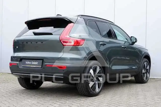 2024 Volvo EX 40