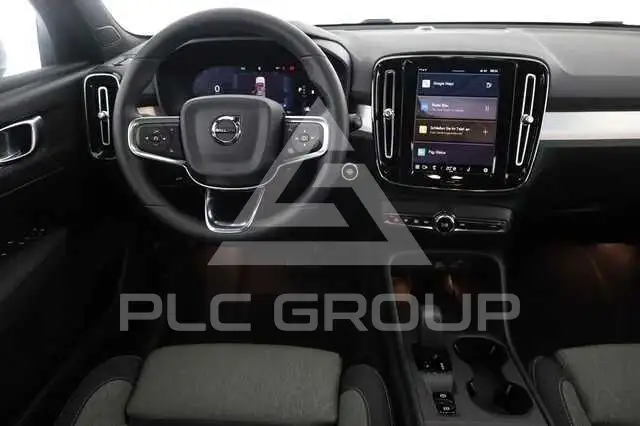 2024 Volvo XC40