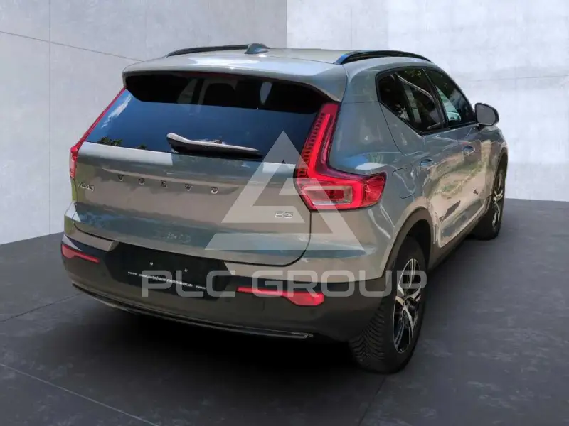 2024 Volvo XC40