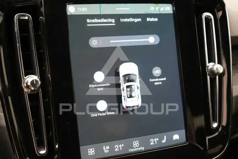 2024 Volvo XC40