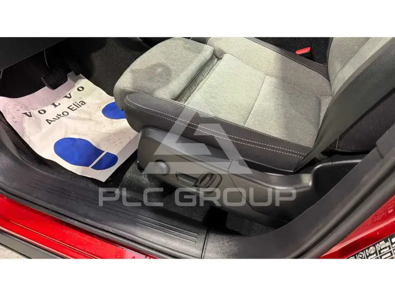 2024 Volvo XC40
