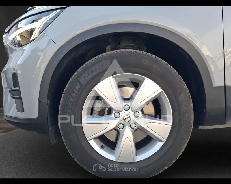 2024 Volvo XC40