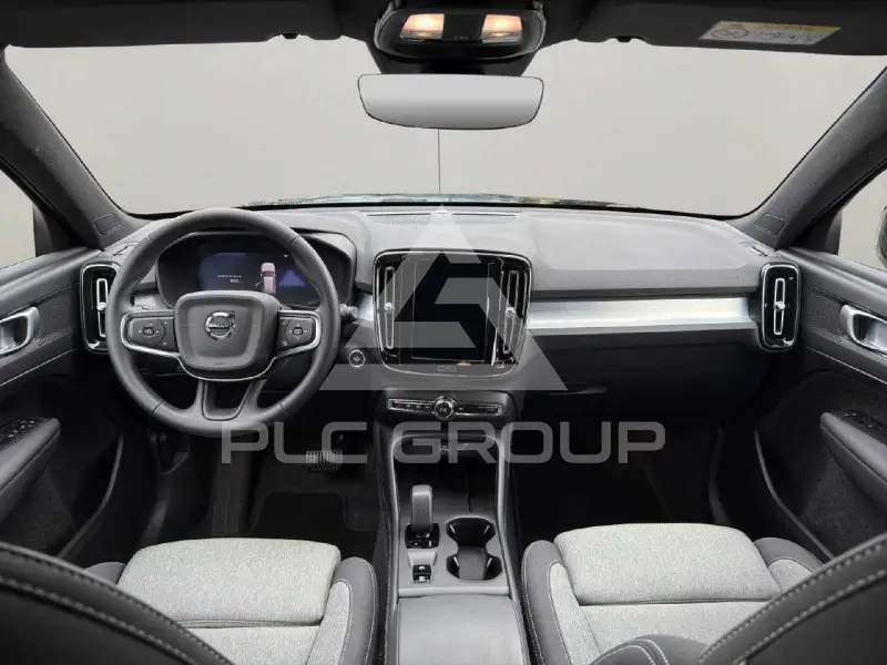 2024 Volvo XC40