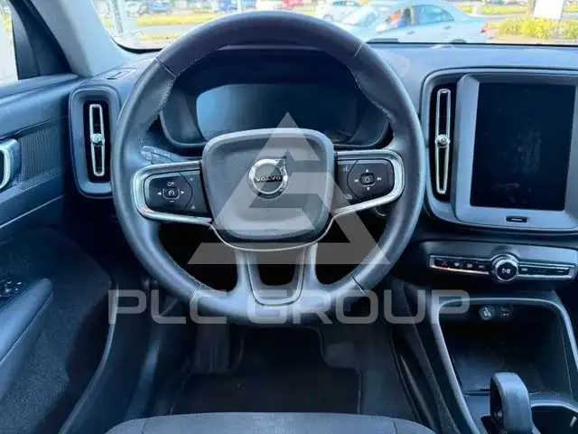 2024 Volvo XC40