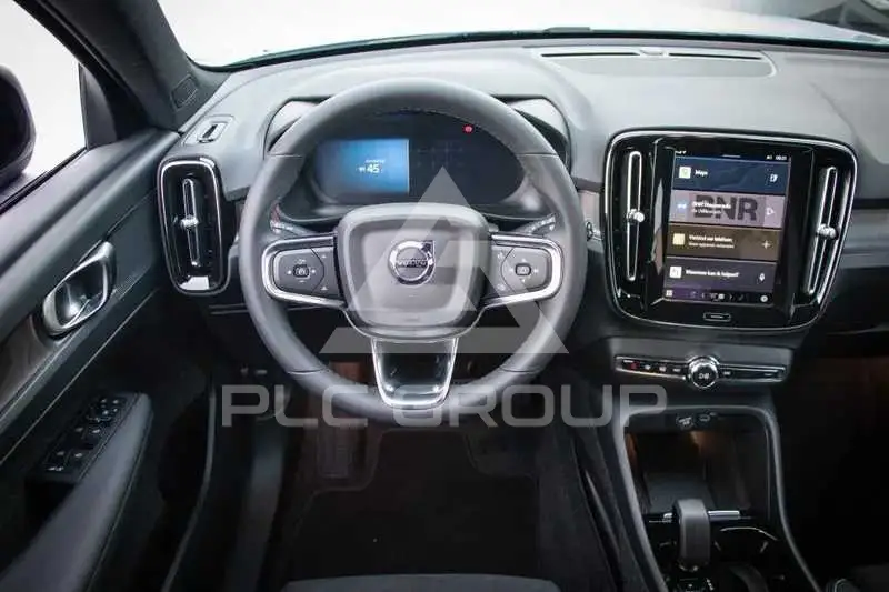 2024 Volvo XC40