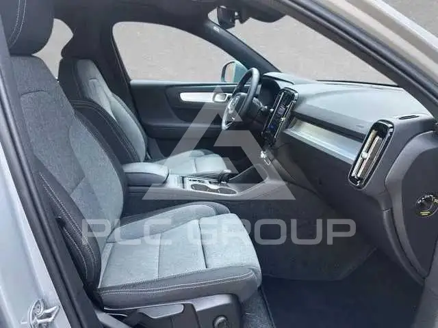 2024 Volvo XC40