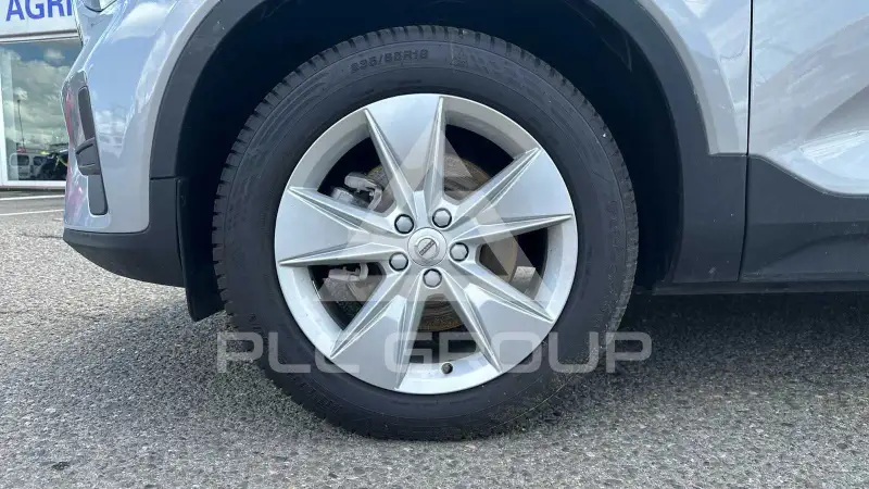 2024 Volvo XC40