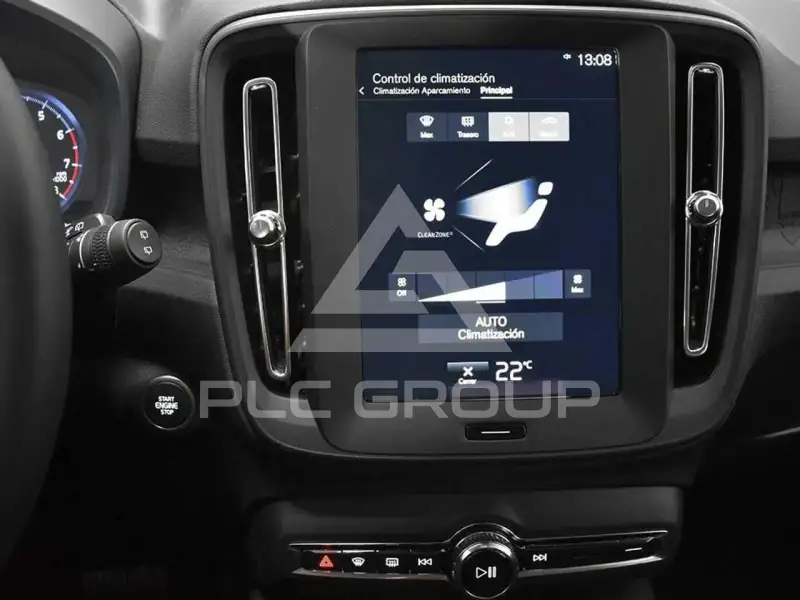 2024 Volvo XC40