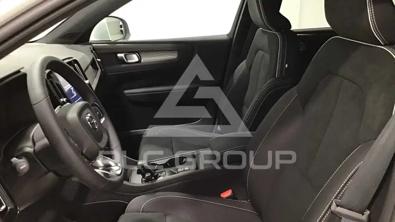 2024 Volvo XC40