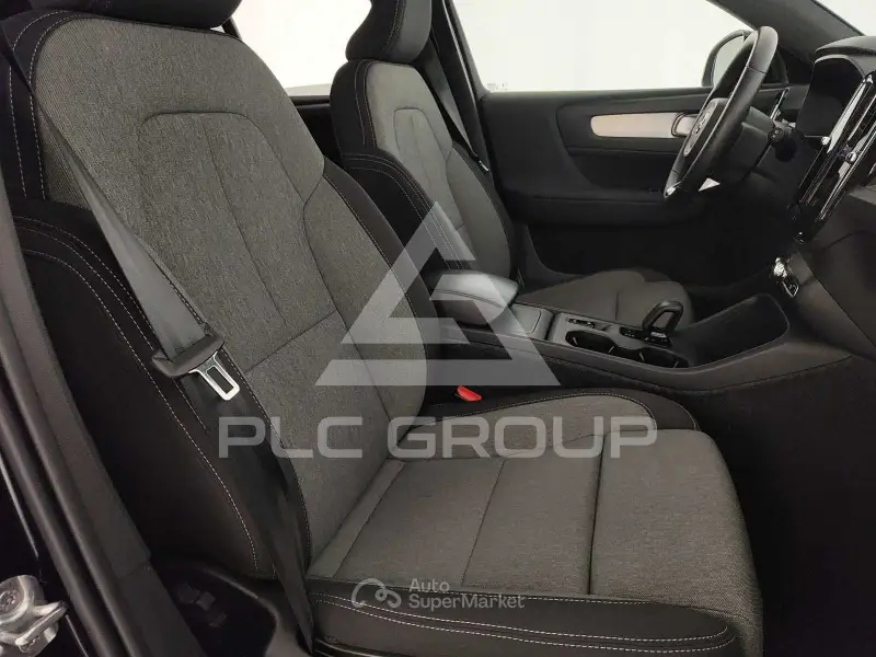 2024 Volvo XC40