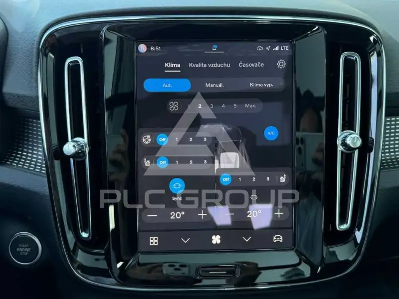 2024 Volvo XC40