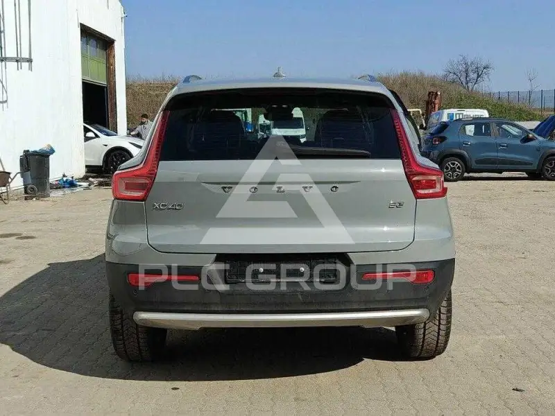 2024 Volvo XC40