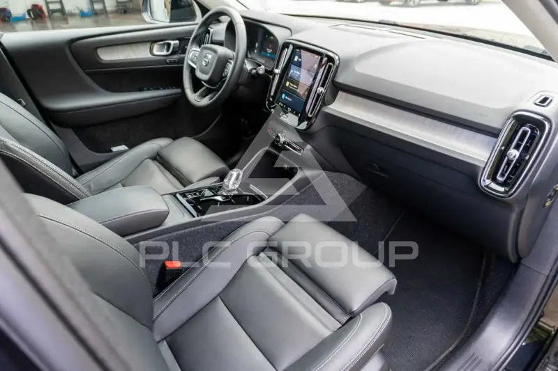 2024 Volvo XC40