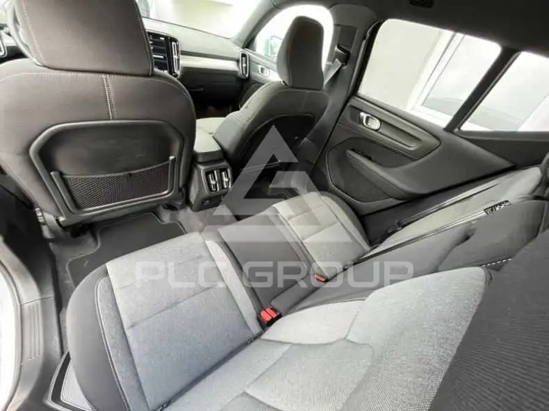 2024 Volvo XC40