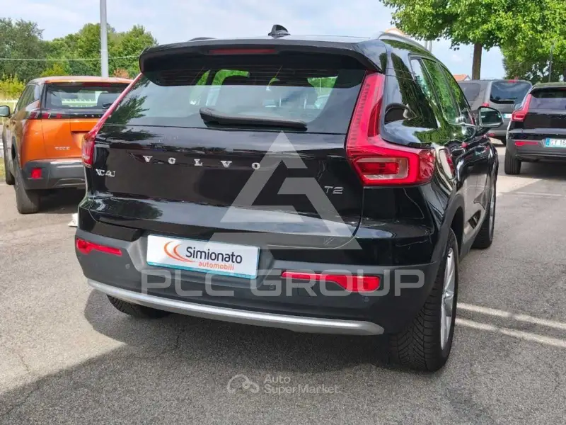 2024 Volvo XC40